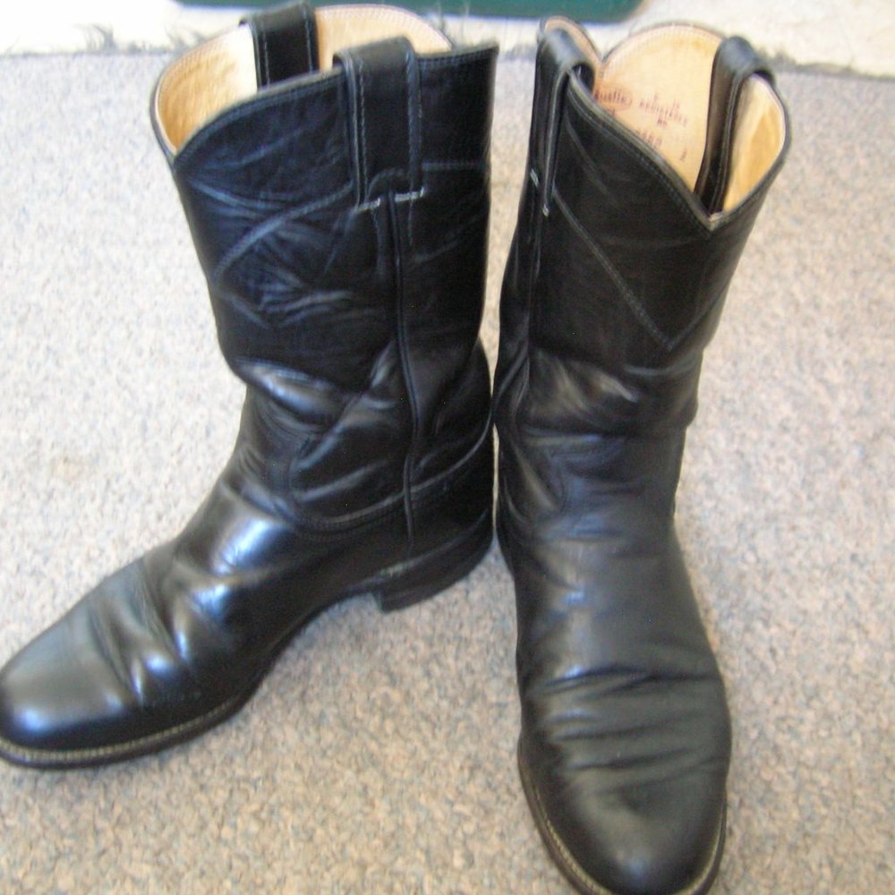 JUSTIN black leather boot